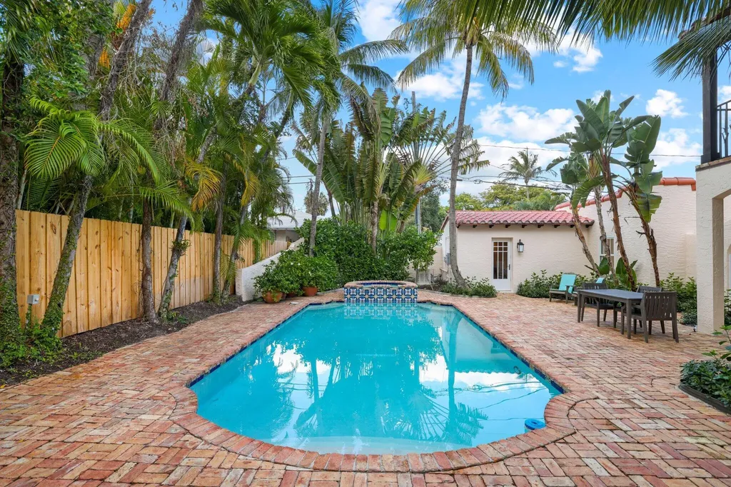 429 30th Street West Palm Beach FL 33407