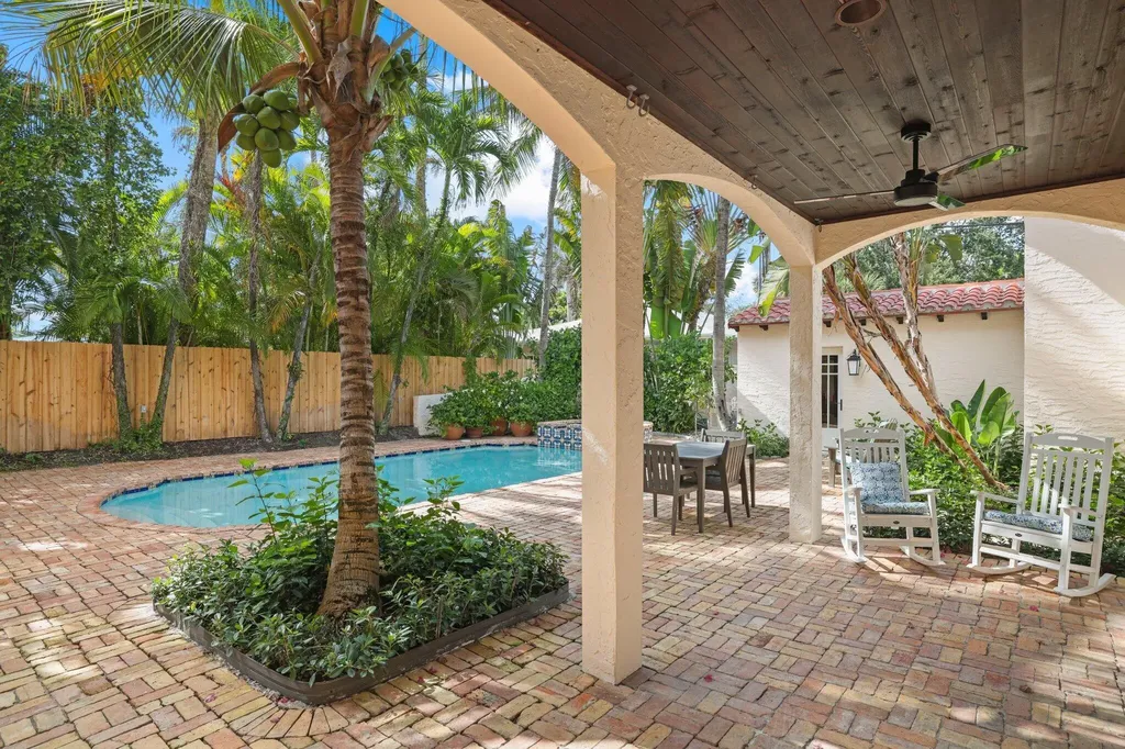 429 30th Street West Palm Beach FL 33407