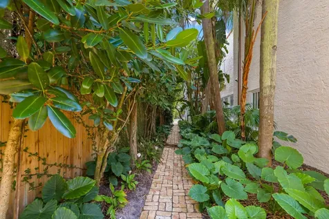429 30th Street West Palm Beach FL 33407