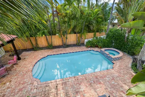 429 30th Street West Palm Beach FL 33407