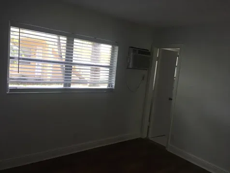 5156 NE 6th Avenue Oakland Park FL 33334