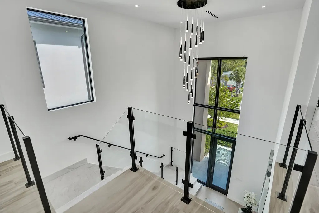 235 NE 11th Street Delray Beach FL 33444