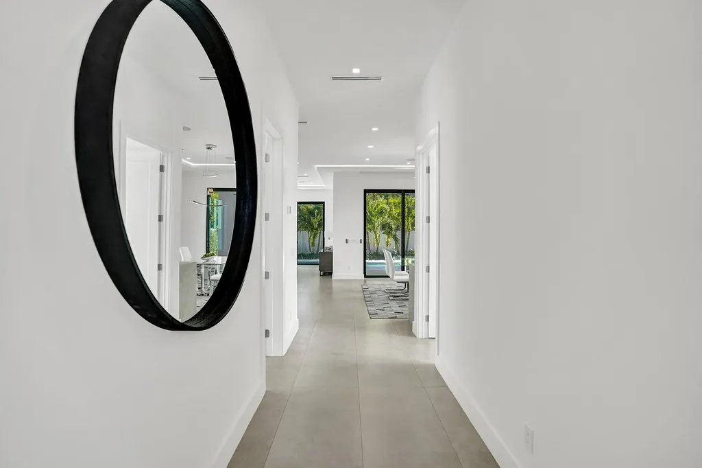 235 NE 11th Street Delray Beach FL 33444