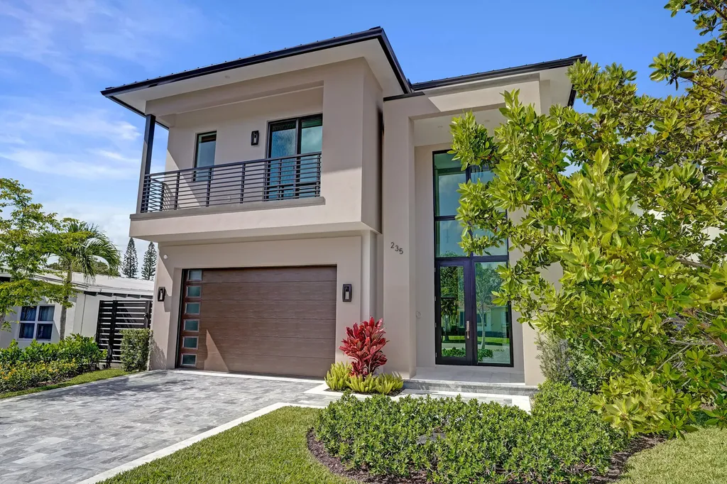 235 NE 11th Street Delray Beach FL 33444