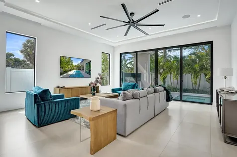 235 NE 11th Street Delray Beach FL 33444