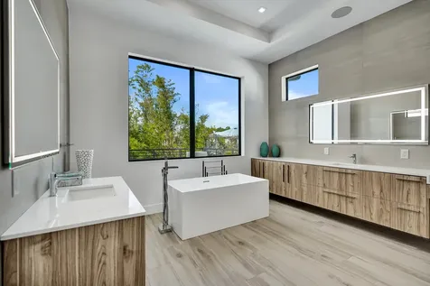 235 NE 11th Street Delray Beach FL 33444