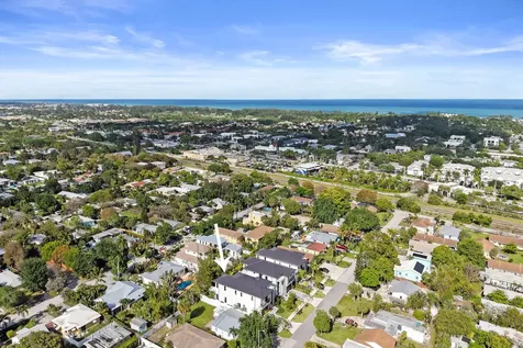 235 NE 11th Street Delray Beach FL 33444