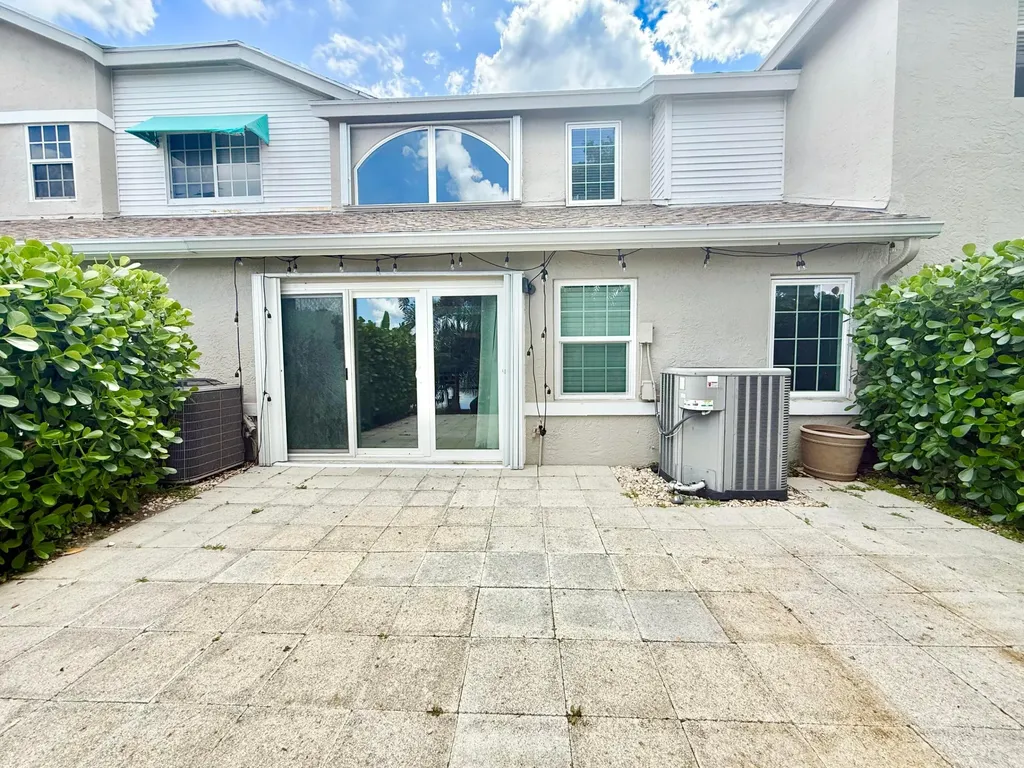 9190 Boca Gardens Parkway Boca Raton FL 33496