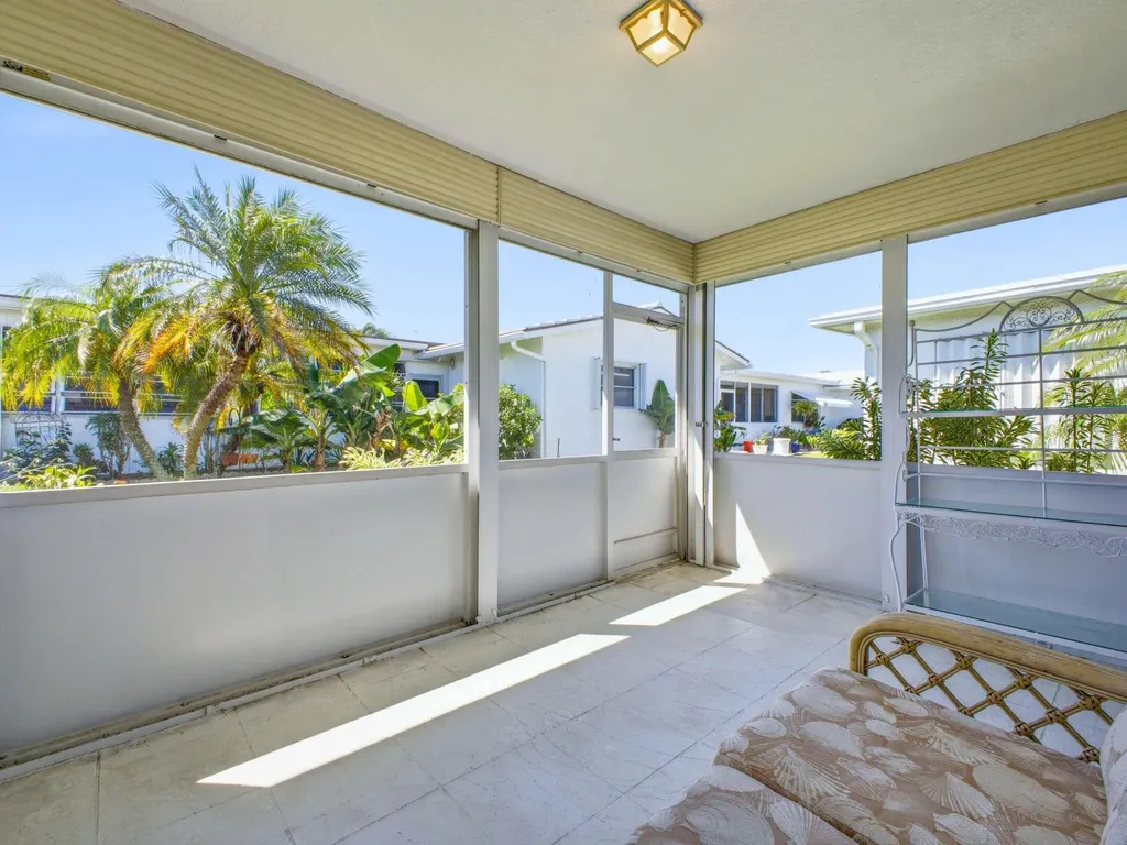2020 SW 17th Avenue Boynton Beach FL 33426
