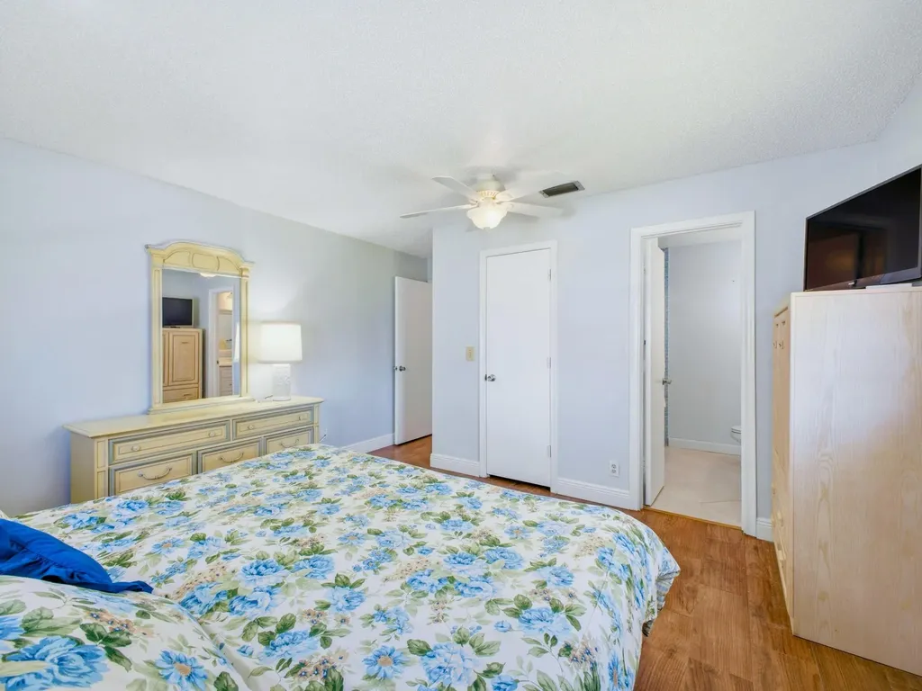 2020 SW 17th Avenue Boynton Beach FL 33426