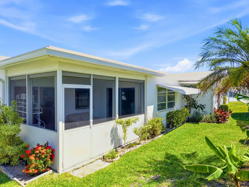 2020 SW 17th Avenue Boynton Beach FL 33426