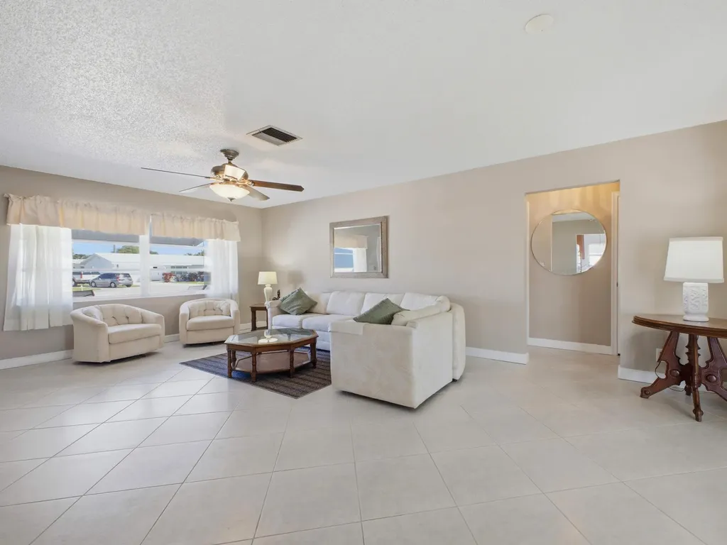 2020 SW 17th Avenue Boynton Beach FL 33426