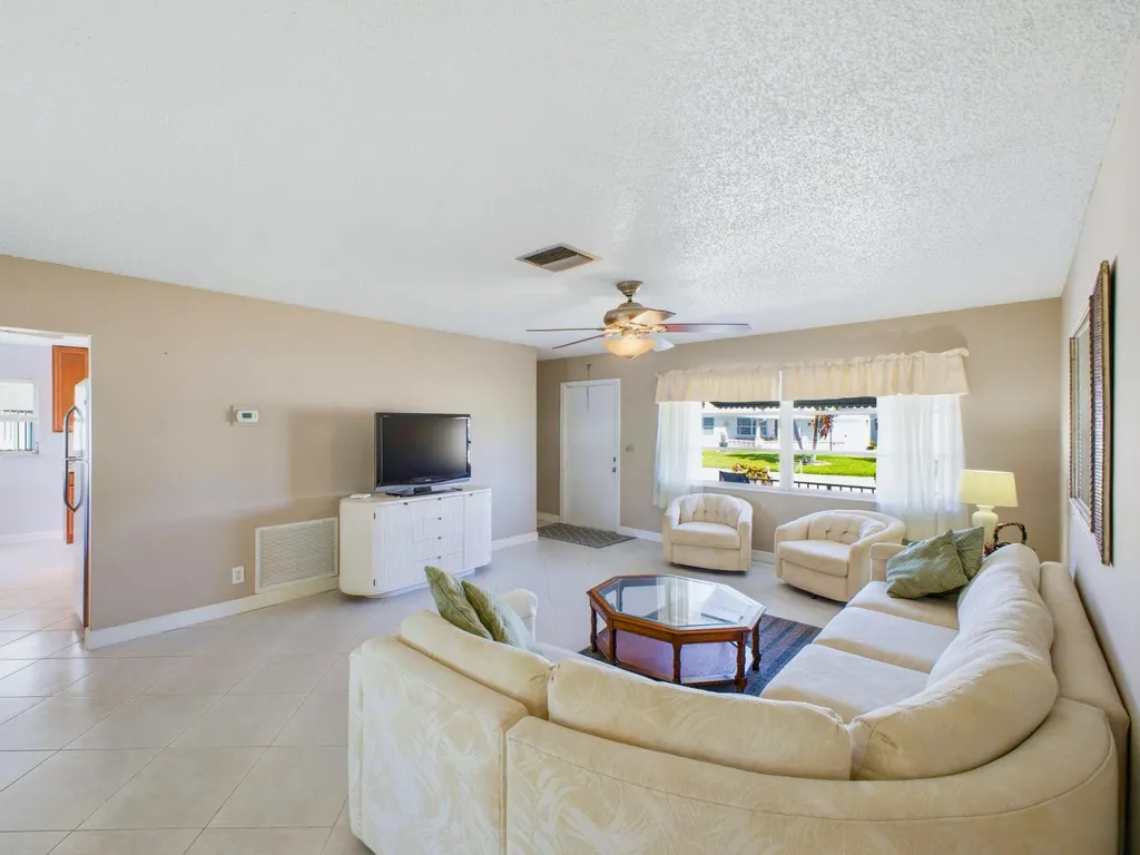 2020 SW 17th Avenue Boynton Beach FL 33426