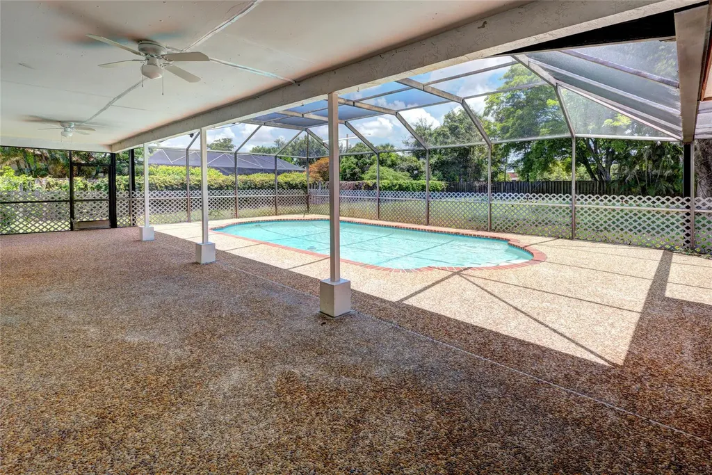 8859 NW 3rd Court Coral Springs FL 33071