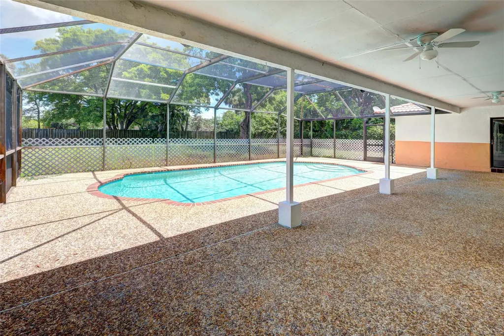8859 NW 3rd Court Coral Springs FL 33071