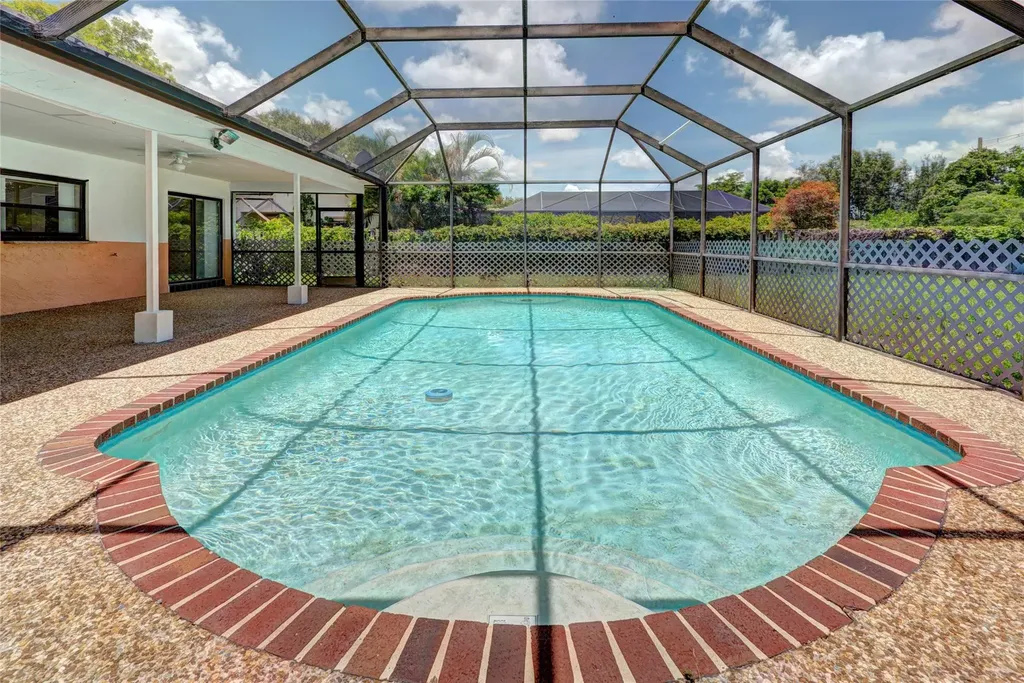 8859 NW 3rd Court Coral Springs FL 33071