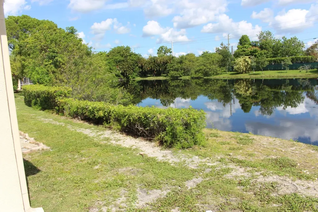 8861 Bella Vista Drive Boca Raton FL 33433