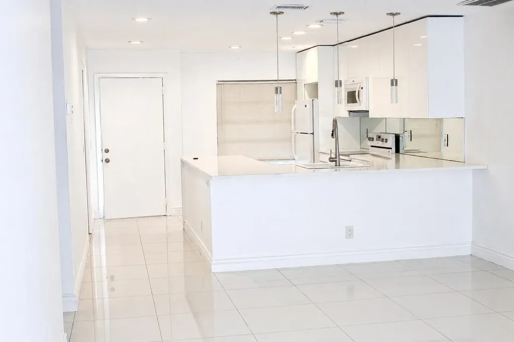 8861 Bella Vista Drive Boca Raton FL 33433