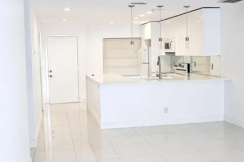 8861 Bella Vista Drive Boca Raton FL 33433