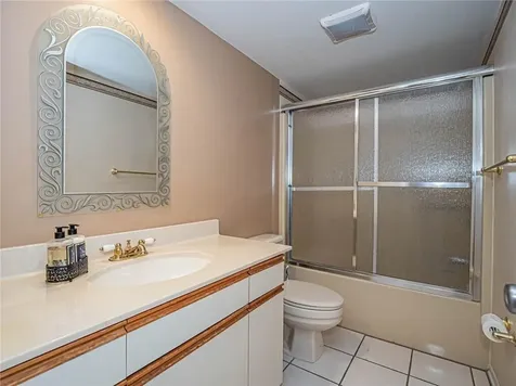 32 Plantation Drive Vero Beach FL 32966