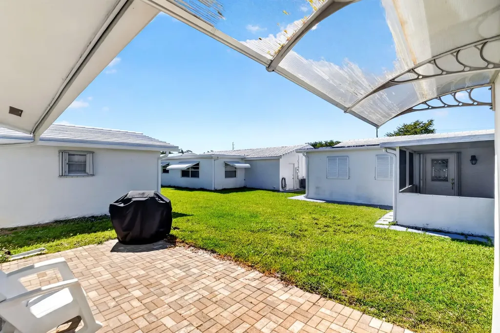 2088 SW 13th Terrace Boynton Beach FL 33426