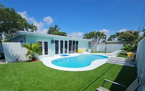 3680 NE 16th Avenue Oakland Park FL 33334