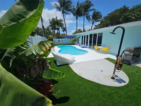 3680 NE 16th Avenue Oakland Park FL 33334