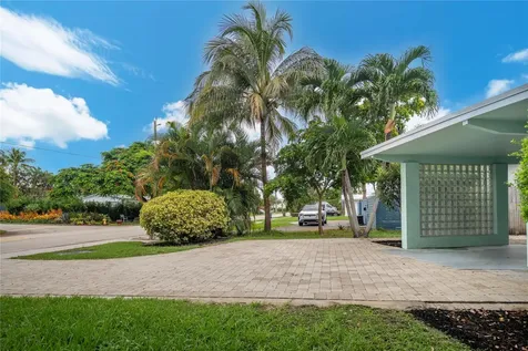 3680 NE 16th Avenue Oakland Park FL 33334
