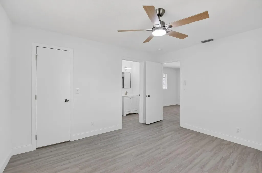 703 SW 18th Street Boynton Beach FL 33426