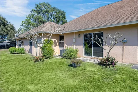 13868 York Court Wellington FL 33414