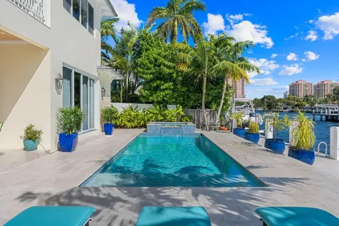 2870 NE 24th Place Fort Lauderdale FL 33305