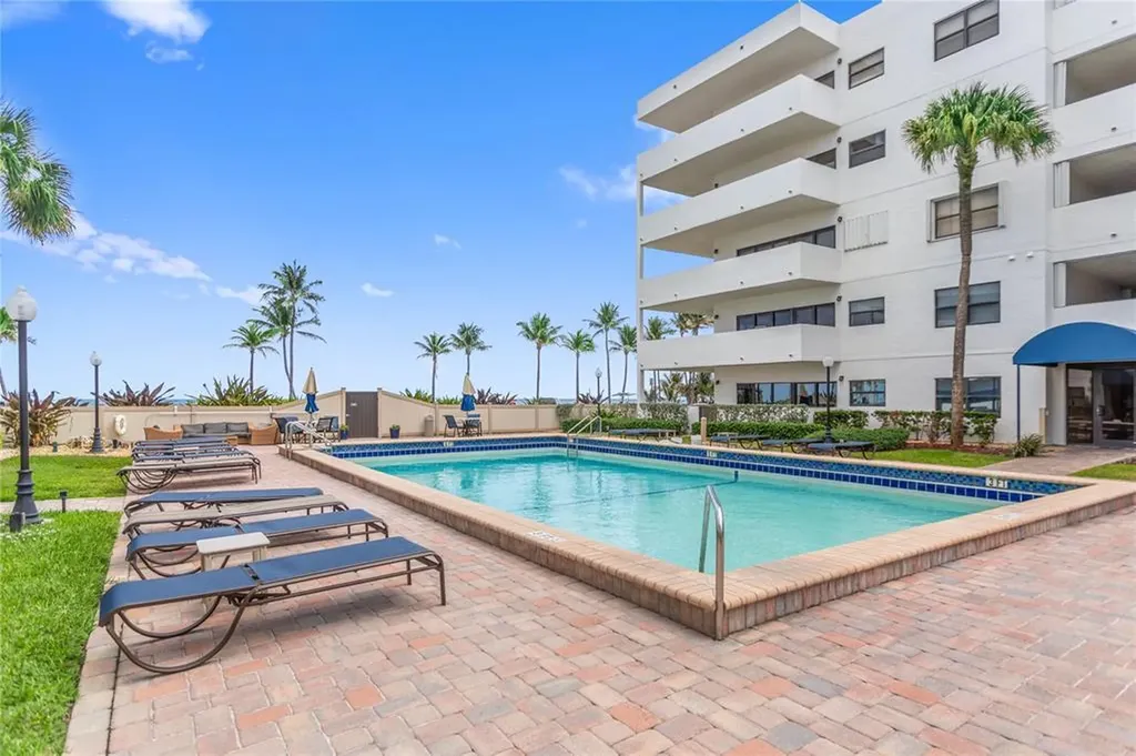 330 SE 20th Avenue Deerfield Beach FL 33441