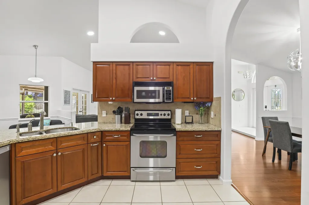 13885 Sheffield Street Wellington FL 33414
