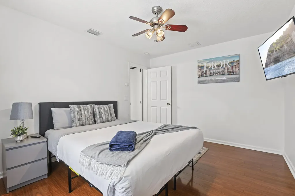 13885 Sheffield Street Wellington FL 33414