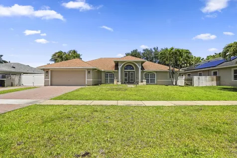 13885 Sheffield Street Wellington FL 33414