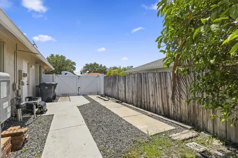 13885 Sheffield Street Wellington FL 33414