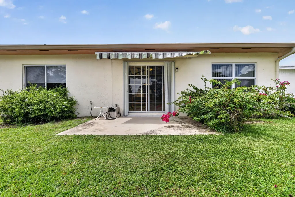 13469 Vía Vesta Delray Beach FL 33484