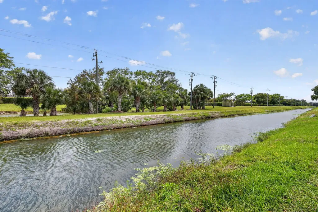 13469 Vía Vesta Delray Beach FL 33484