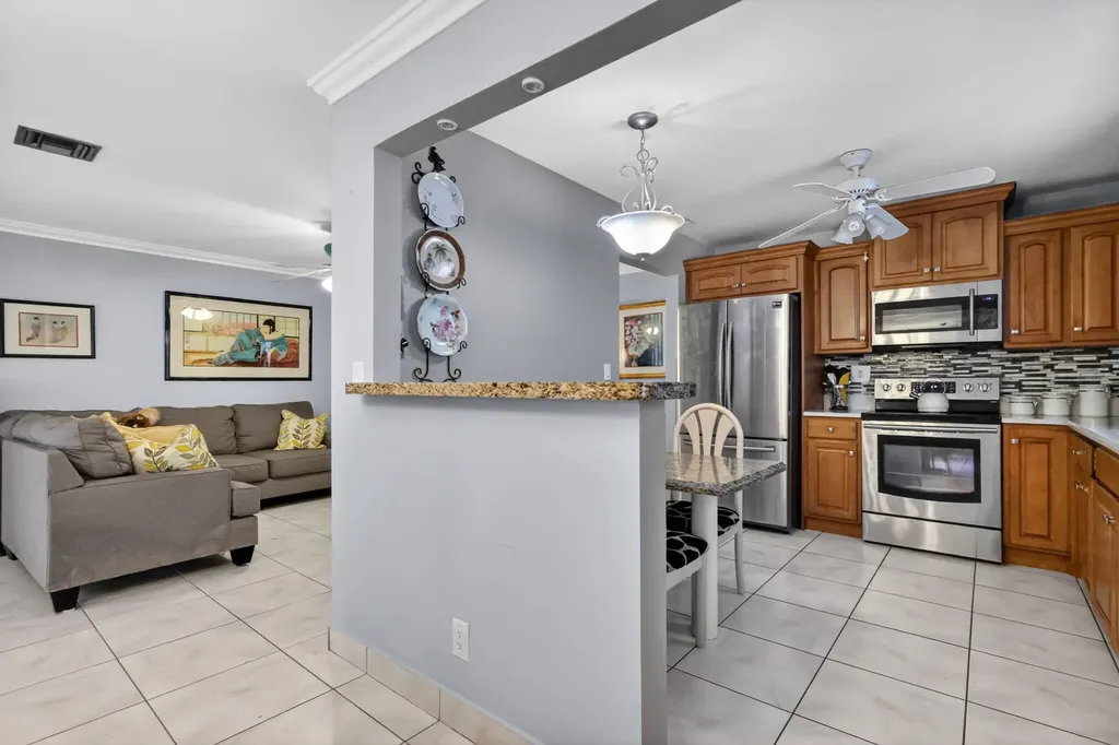 13469 Vía Vesta Delray Beach FL 33484