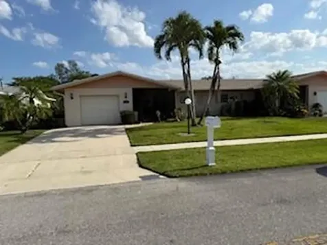 13469 Vía Vesta Delray Beach FL 33484