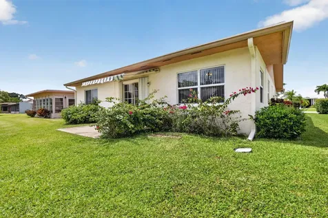 13469 Vía Vesta Delray Beach FL 33484