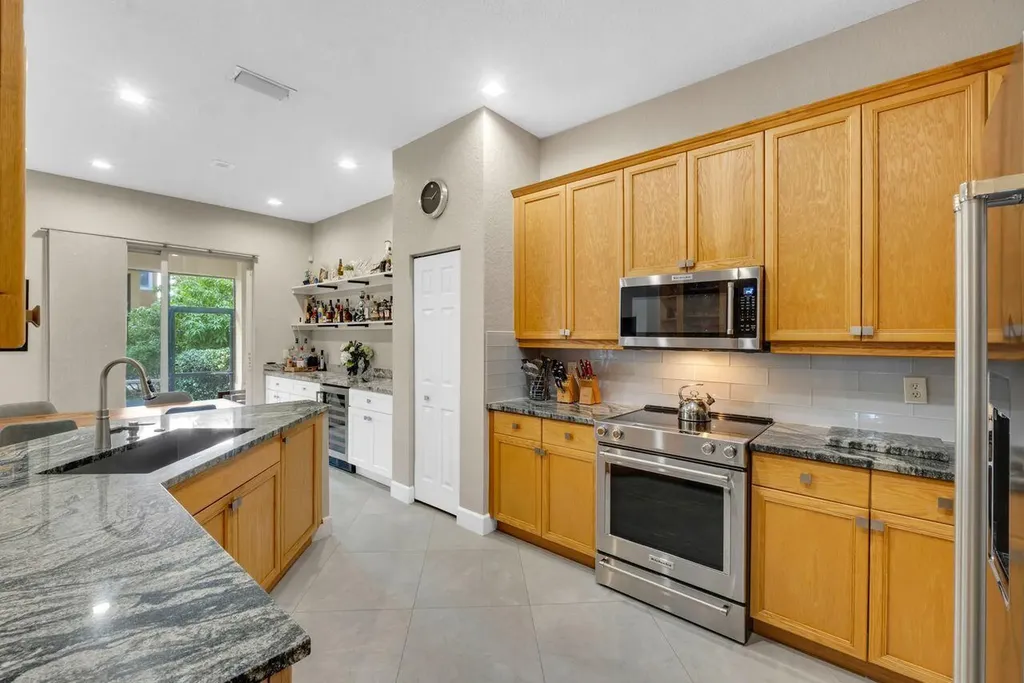 5812 NW 119th Terrace Coral Springs FL 33076