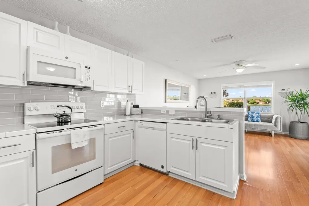 3302 Bollard Road West Palm Beach FL 33411