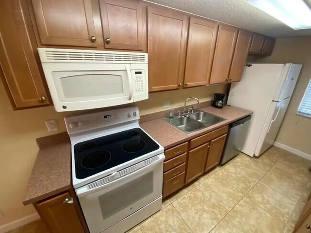 135 NW 5th Avenue Delray Beach FL 33444