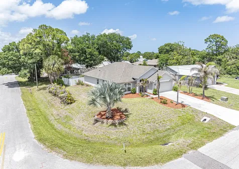 261 Midvale Terrace Sebastian FL 32958