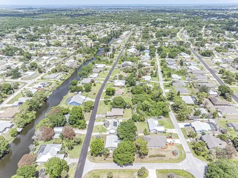261 Midvale Terrace Sebastian FL 32958