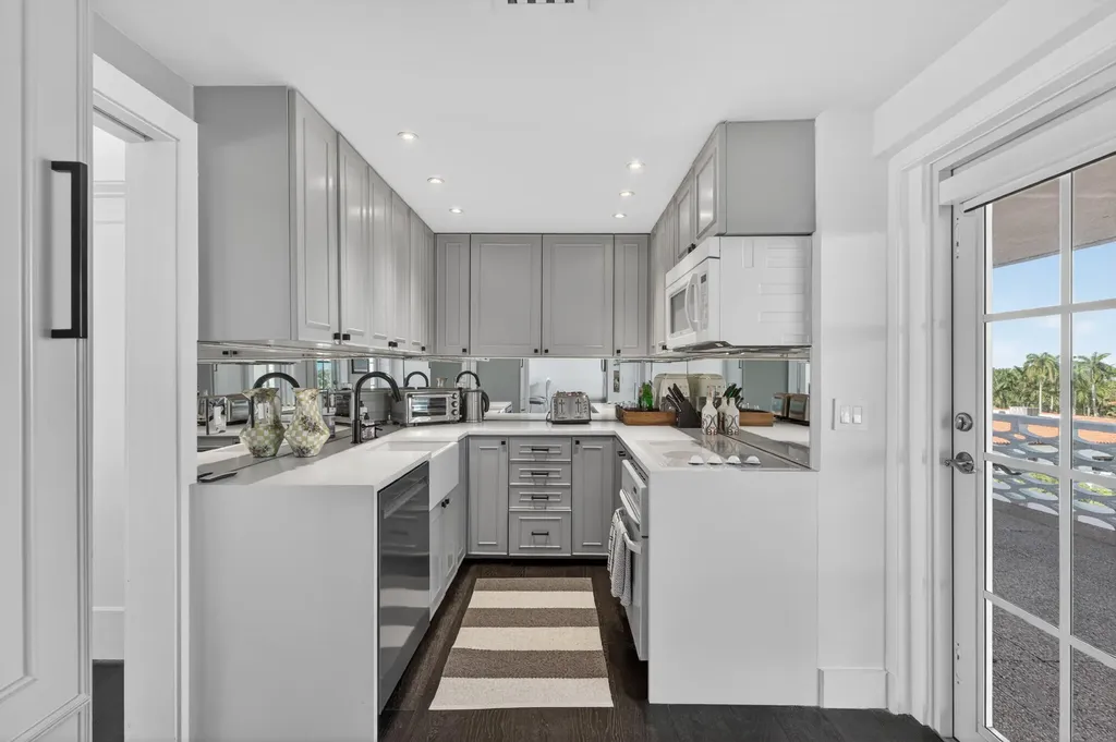 315 S Lake Drive Palm Beach FL 33480