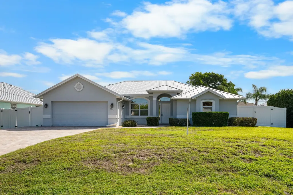 1751 SW Bayshore Boulevard Port St Lucie FL 34984