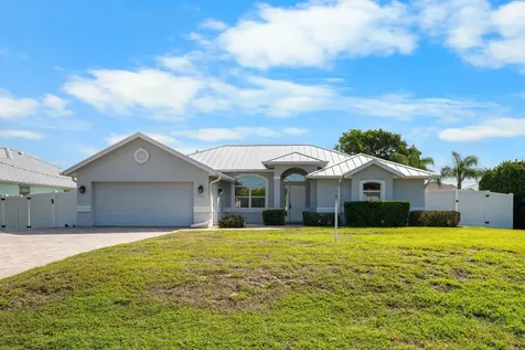 1751 SW Bayshore Boulevard Port St Lucie FL 34984