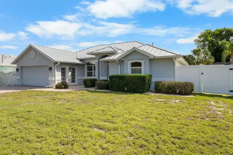 1751 SW Bayshore Boulevard Port St Lucie FL 34984
